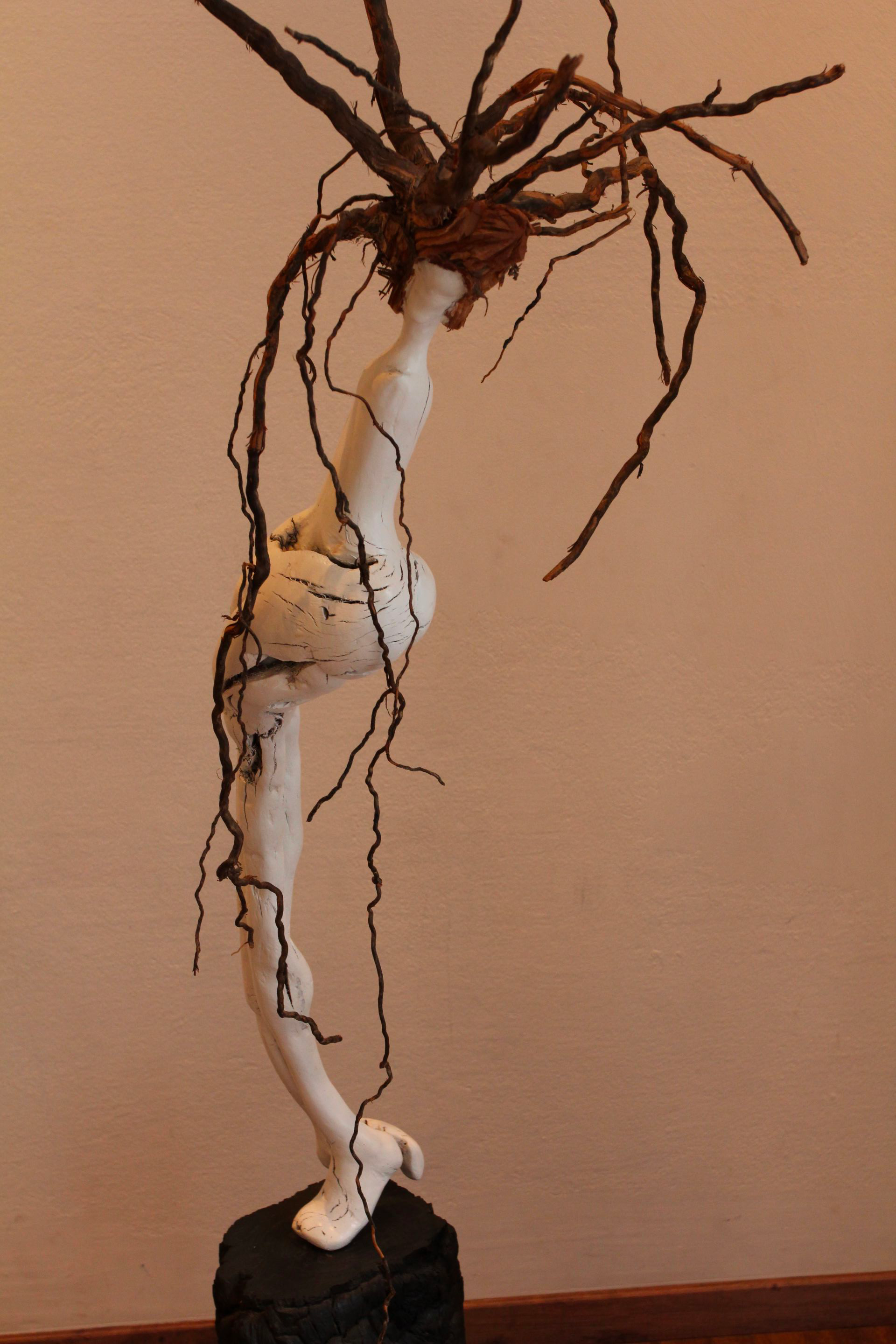 demoiselles sur socle